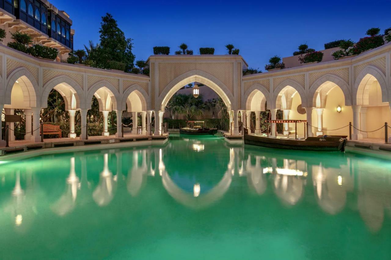 Отель Shangri-la Qaryat Al Beri, 5*
