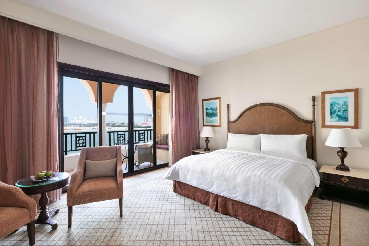 Hotel Shangri-la Qaryat Al Beri,