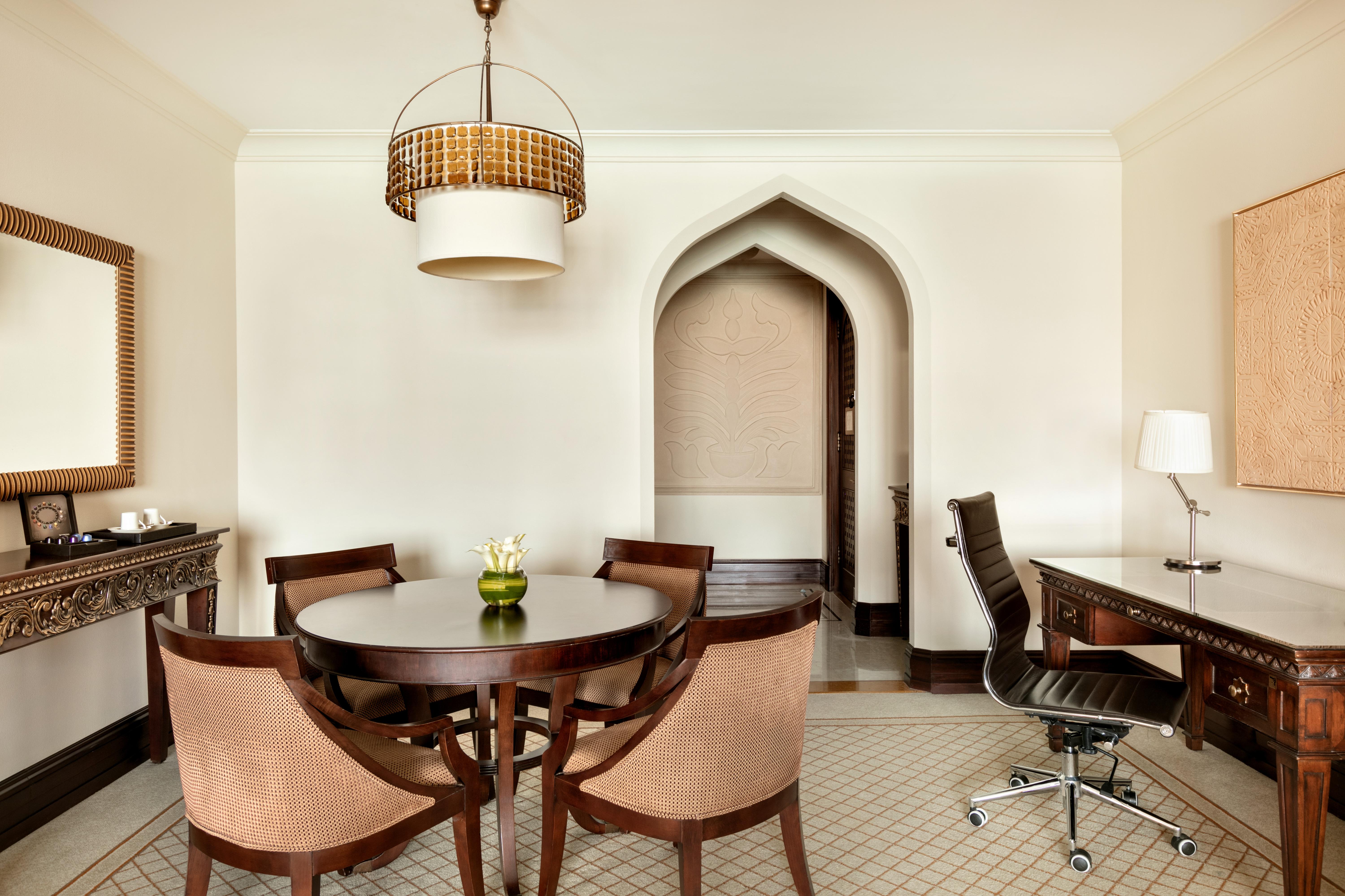Shangri-la Qaryat Al Beri, 5* Abu Dhabi