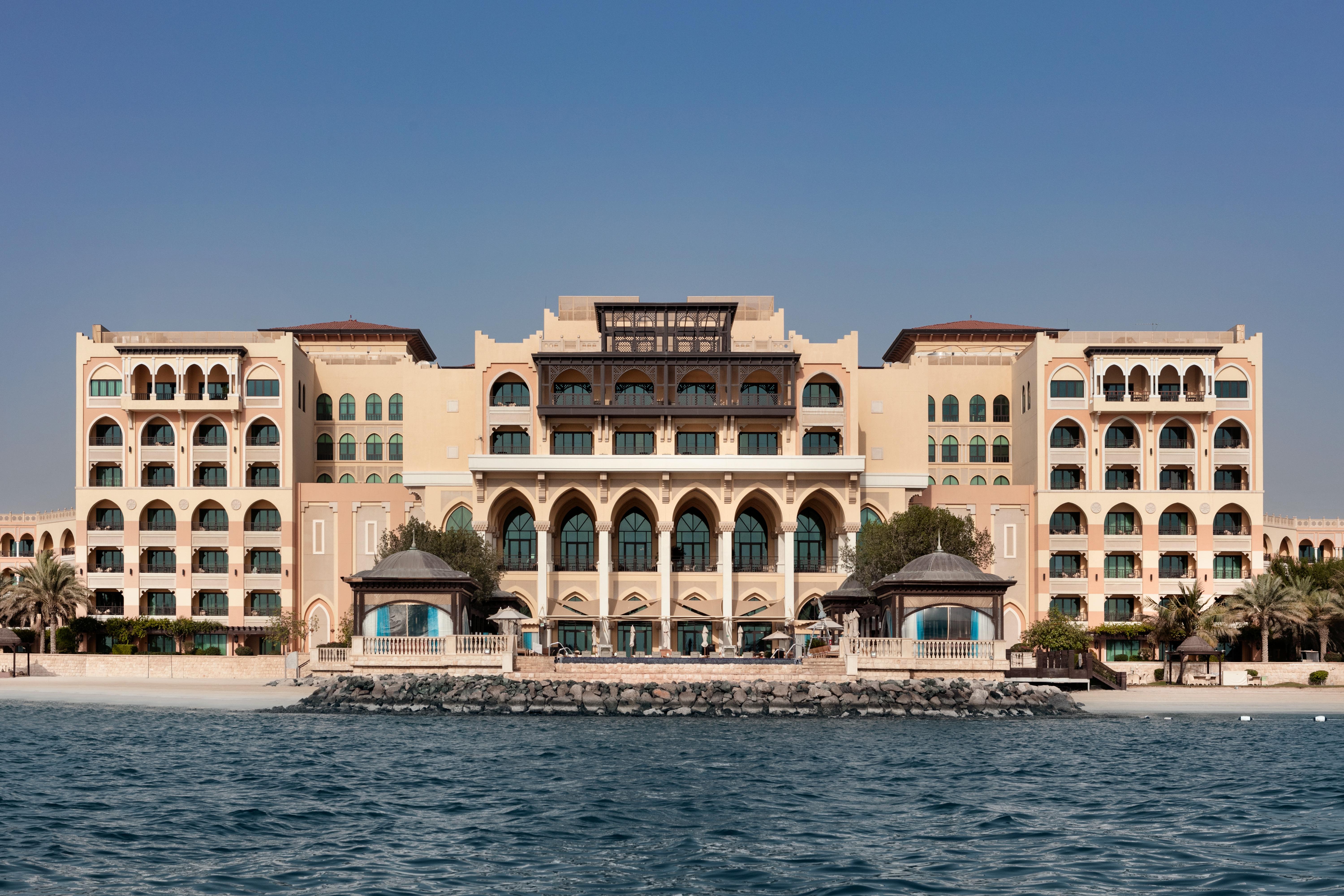 Hotel Shangri-la Qaryat Al Beri, 5*